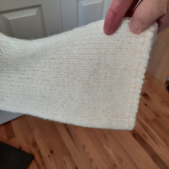 Vintage cream sweater with mohair and fur trim - Picture 4 of 8